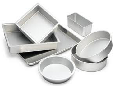 Kinds of Baking Pans to Use When Baking Cookies