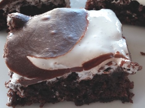 Marshmallow Swirl Brownies: ingredients, directions, and a special baking tip from The Elf to make this super easy brownie variation.